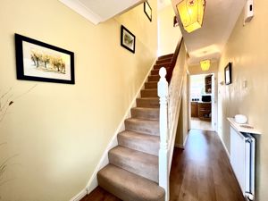 Entrance Hallway- click for photo gallery